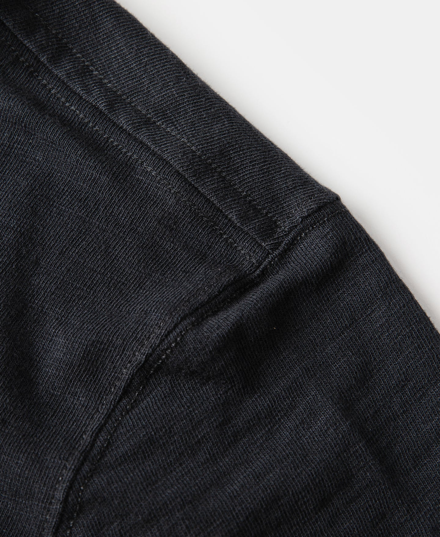10.5 oz Cotton Tubular Gusset T-Shirt - Black - Image 9