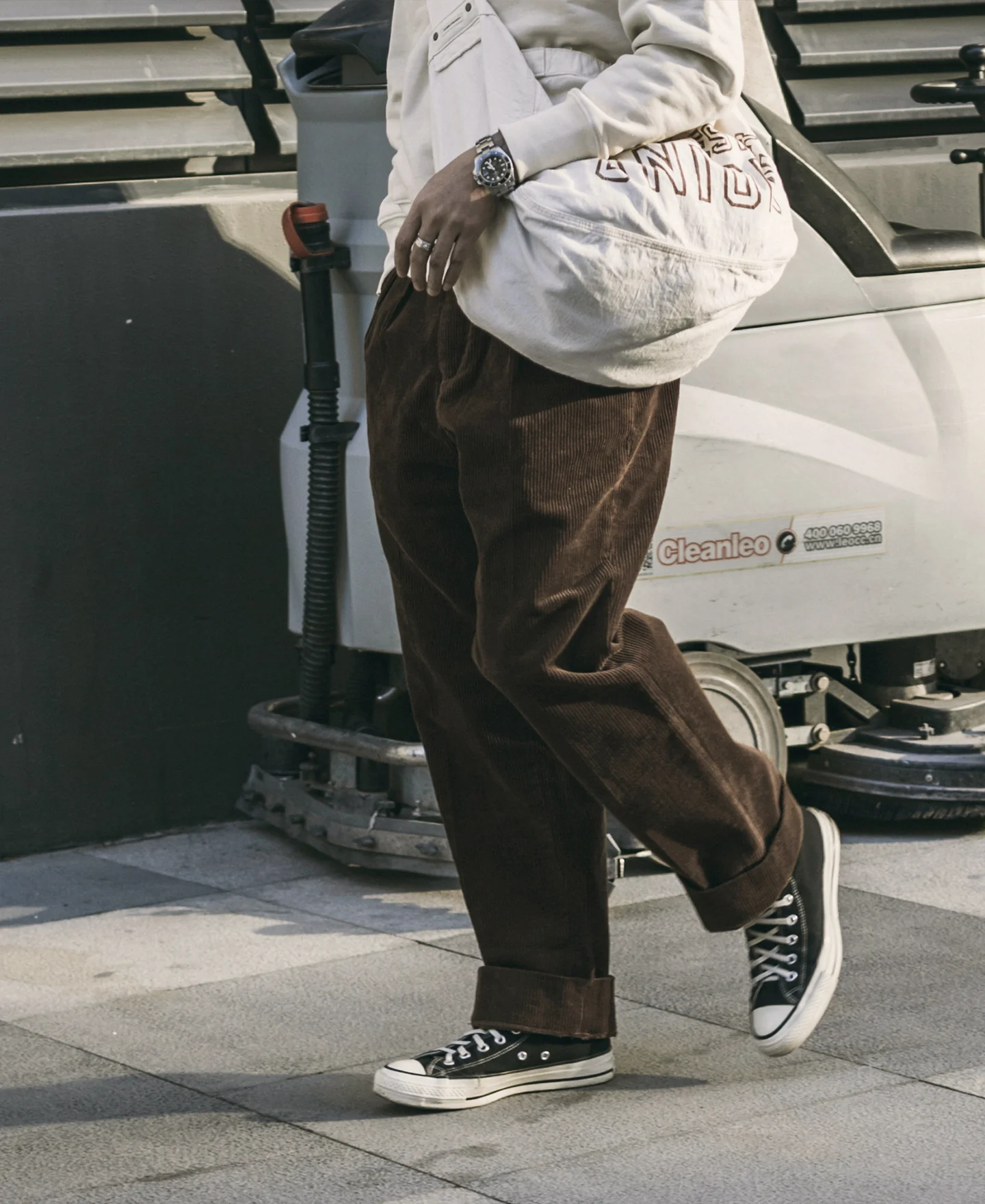 12.5 oz 8 Wale Corduroy Trousers - Brown - Image 4