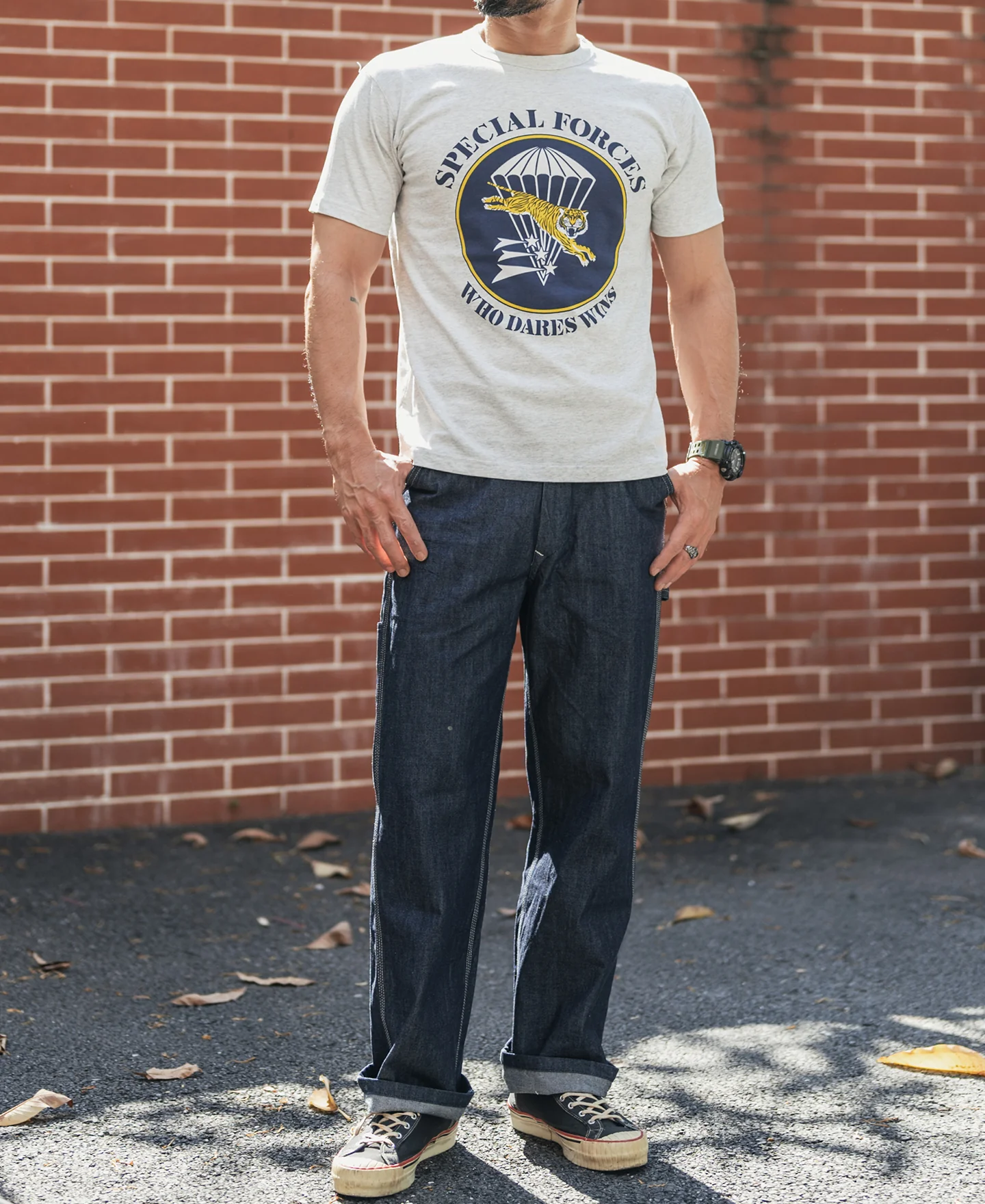1960s Paratrooper & Tiger Print T-Shirt - Gray - Image 3