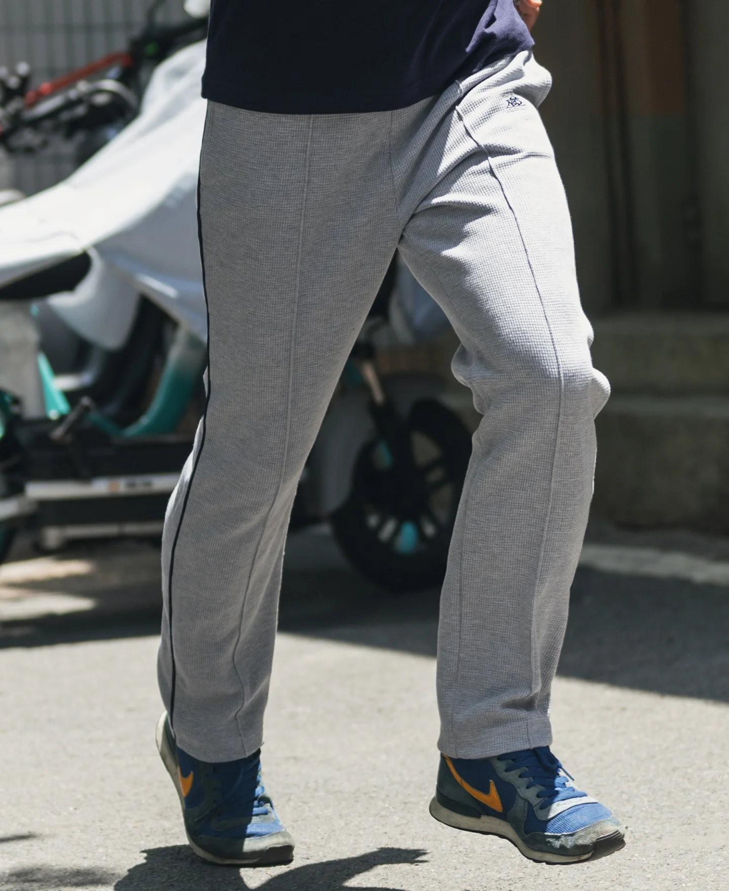 1970s Heavyweight Waffle Knit Jogger Pants - Gray - Image 3