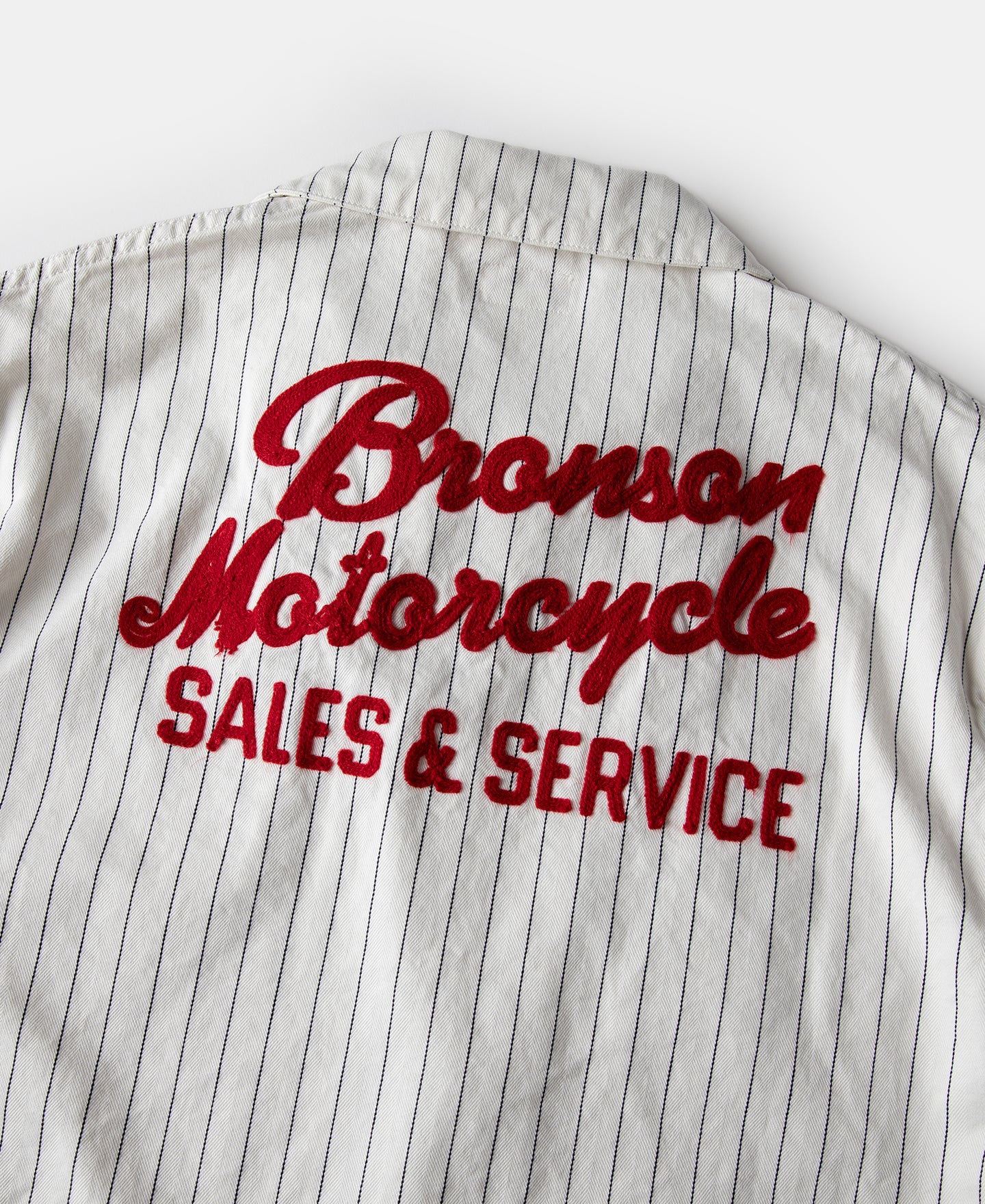 Lot 954 1950s Motorcycle Mechanic Stripe Chore Coat - White - Image 9