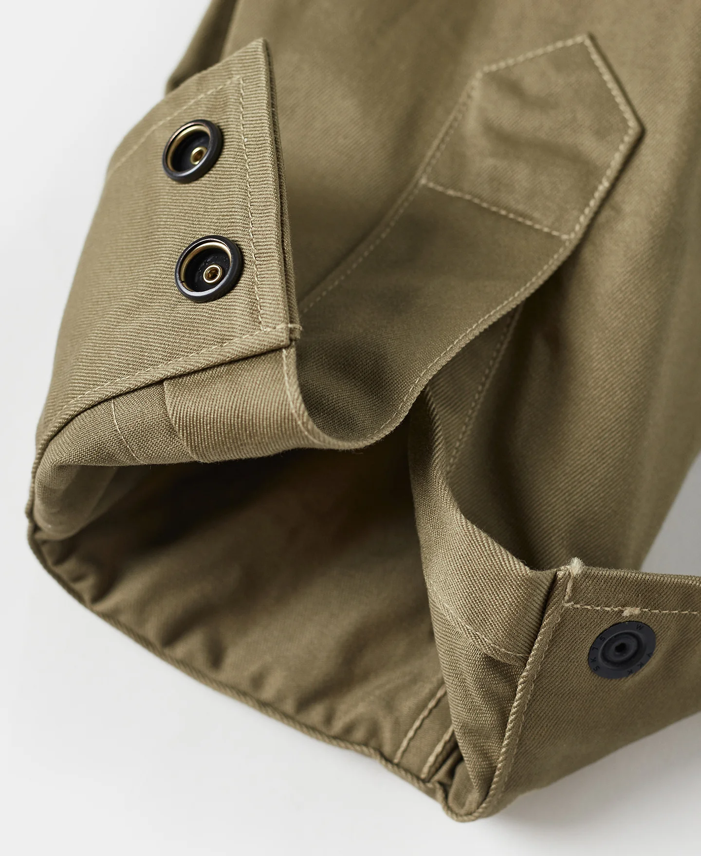 US Army M-42 Airborne Paratrooper Jacket - Image 17